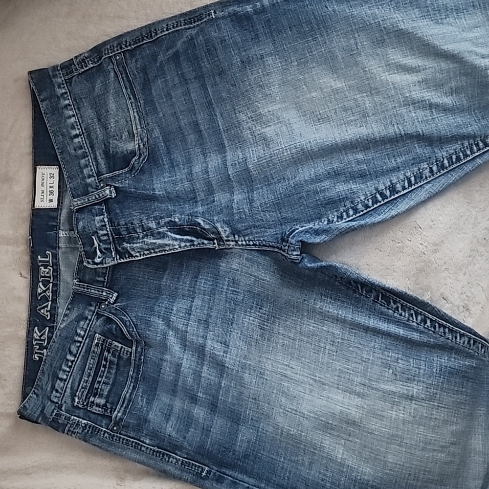 Jeans - Picture 2 of 4